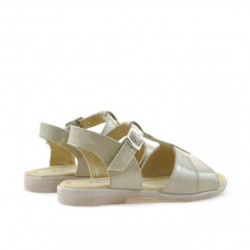 Sandali per bambini piccoli 40c vernice beige