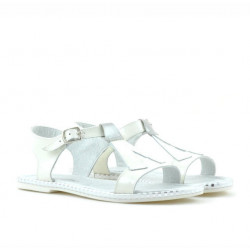 Sandali per bambini 534 vernice beige