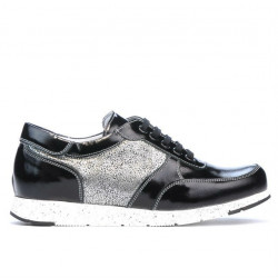 Scarpe sportive da donna 682 vernice nera combinata