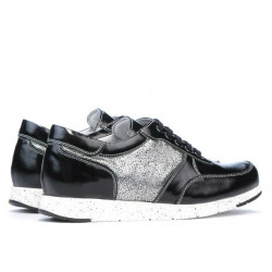 Scarpe sportive da donna 682 vernice nera combinata