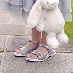 Sandali per bambini 524 vernice grigia lifestyle