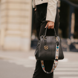 Borsa da donna a mano 002g nero lifestyle