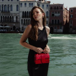 Borsa da donna a tracolla 028g 01 croco rosso