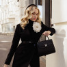 Borsa da donna a tracolla 033g 01 nero lifestyle