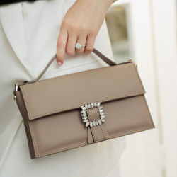 Borsa da donna a mano 039g 01 taupe lifestyle