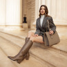 Borsa donna a spalla 047g taupe caviale lifestyle