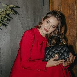 Borsa da donna a tracolla 049g 01 nero caviale
