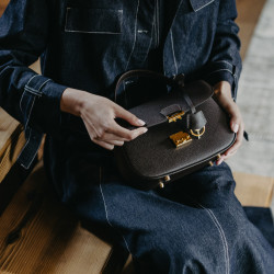 Borsa donna a mano 022g testa di moro lifestyle