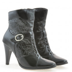 Stivaletti donna 1102 crep vernice nera