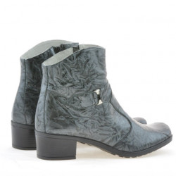 Stivali donna 232 crep vernice grigia