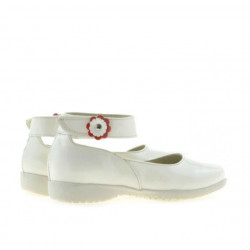 Scarpine per bambini piccoli 17c vernice beige